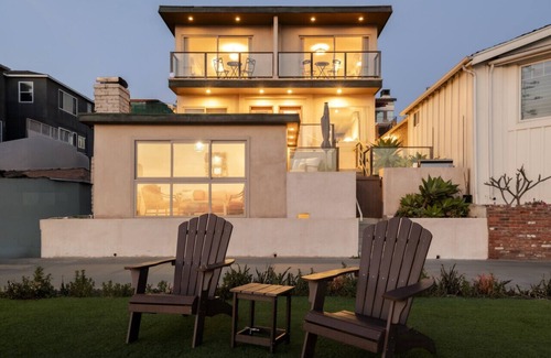 Sand Section House | New! The Triton – Manhattan Beachfront Escape