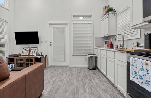 Mineral Wells Other | -NEW- Tiny House: Bessie Belle. Close to Rocker B!