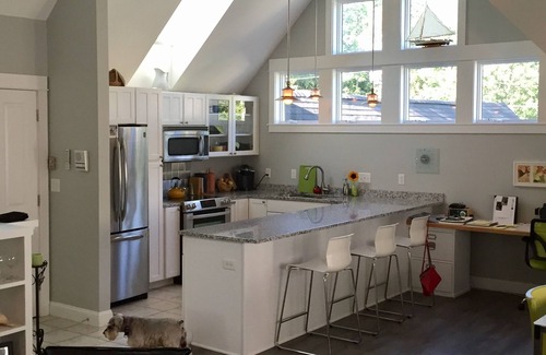 Kennebunk Condo | New to VRBO! Elegant, modern condo in the heart of historic Kennebunk, Maine