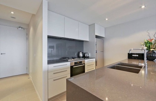 Kingston Apartment | New to VRBO: Lake views Apt on Kingston Foreshore