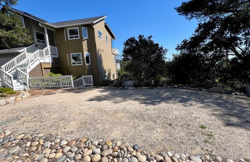 Marine Terrace Apartment | New to VRBO: large private apt, close to ocean, free EV charging, strong WiFi