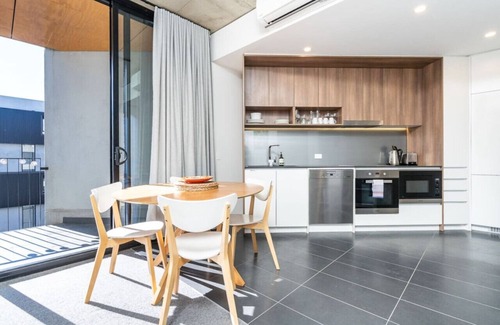 Kingston Apartment | New to VRBO: Spacious Kingston Foreshore Apt