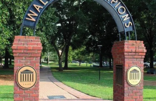Oxford House | NEW Townhouse 5 mins from The Square at Ole Miss!