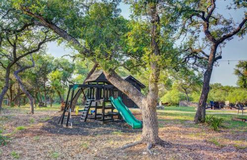 Wimberley House | NEW Treehouse at Link Lane 2 Acres w Hot Tub