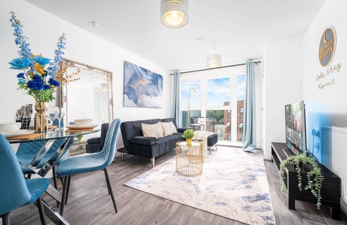 Bordesley Apartment | NEW Unique 4 Bed | Families + Contractors | 靠近唐人街