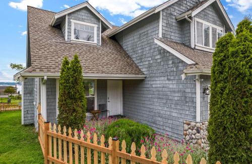 Camano Island House | New Utsalady Beach House Camano Island