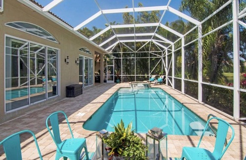 Vero Beach House | NEW!☀️Vero Islander is minutes to 🏖️beach. Private pool in a gated community🌴