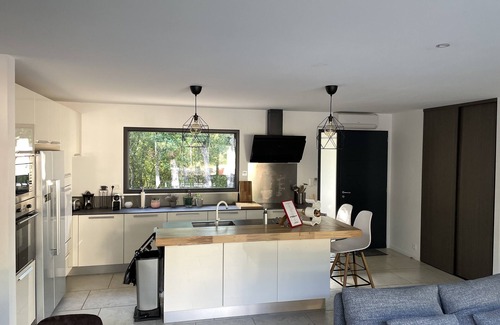 Labastide-de-Virac Villa | New villa 8 to 10 people, private heated pool