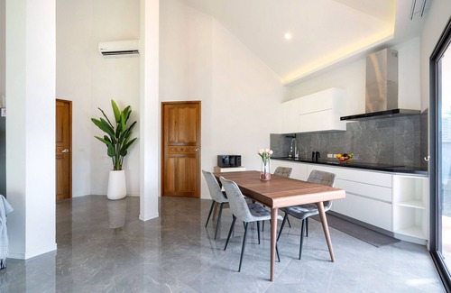 Rawai Villa | NEW VILLA LUXURY PRIVATE POOL 2BR-2BATH -4/5 Near BEACHES-Tropical Garden-