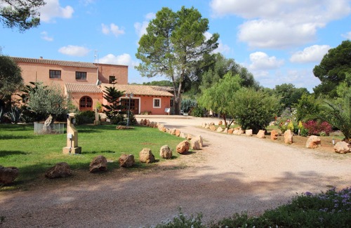 Algaida Villa | NEW VILLA WITH POOL IDEAL FOR EVENTS MEETINGS FAMILY FRIENDS