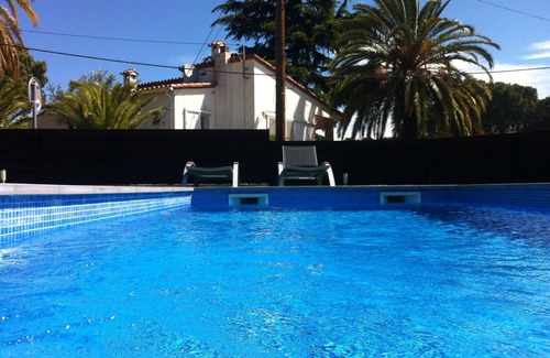 Calonge Villa | New villa with swimming pool in the Costa Brava. Now with WiFi!