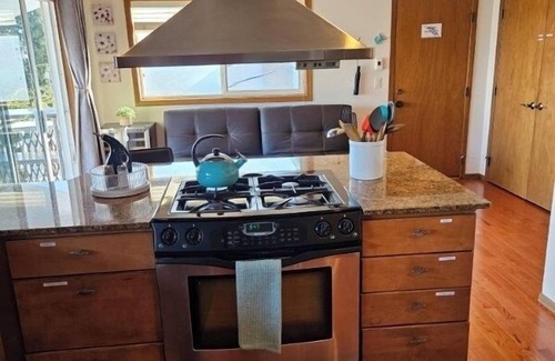 Port Angeles House | !NEW! Water View Oasis