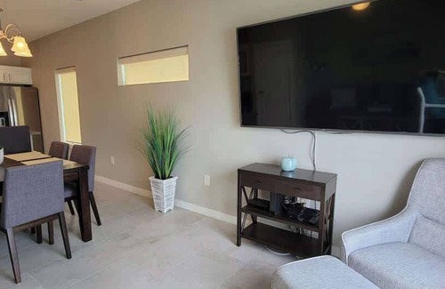 Port Isabel House | New Waterfront Bungalow * Fisherman's Paradise