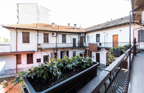 Rho Apartment | New White Flat - Near Rho Fiera and Train Station