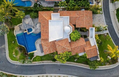 Los Cangrejos II y III House | New Year's Gorgeous 4 Bed Villa in Punta Ballena