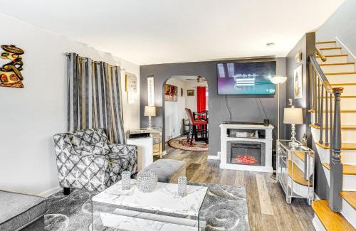 Vauxhall House | Newark Home with Deck and Fire Pit, 16 Mi to NYC!