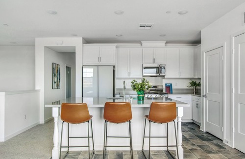 Lake Forest Condo | NewBuild cozy 3-bedroom condo in charming Mission Viejo