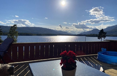 Kviteseid Cabin | Newer cottage on the sunny side of Vrådal/Vraadal