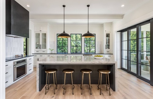 Seneca House | Newer Lake Keowee Cottage - the best luxury rental on the lake