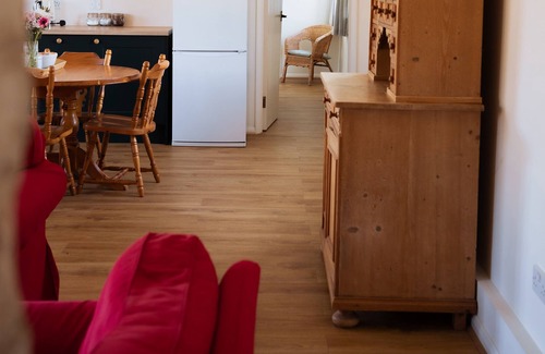 Blandford Forum Cottage | NEWFIELD FARM COTTAGES, pet friendly in Blandford Forum