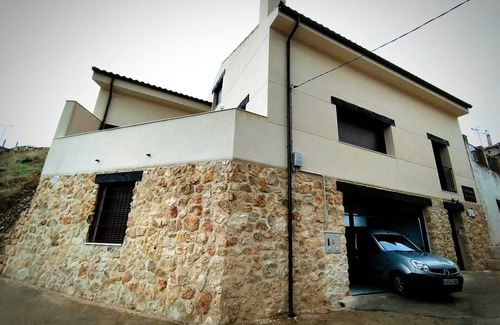 Hueva Cottage | Newly built country house. With a heated pool! In a magical setting