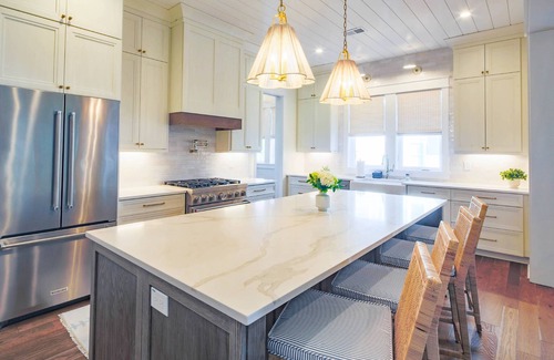 Isle of Palms House | Newly Built Home - Private Pool, Putting Green & Fabulous Screened Porch; 2 Min Walk to Beach Access