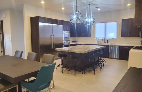 Page House | Newly Built Home with Swimming Pool and Hot Tub!