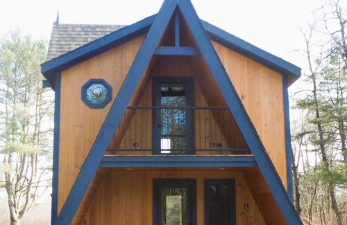 Belfast House | Newly Constructed - The Colby House is a stunning getaway in beautiful Belfast!