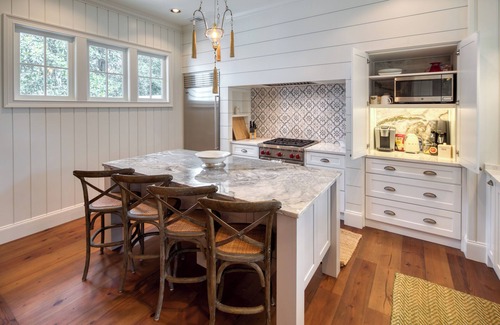 Palmetto Bluff Cottage | NEWLY DECORATED AND A BEDROOM ADDITION -4 BEDROOMS- CLOSE TO ALL AMENITIES.