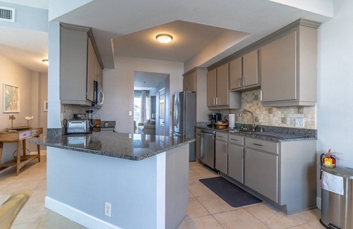 Ruskin Condo | Newly Listed 3 bedroom Little Harbor End Unit | Stunning canal views from the living room & master!