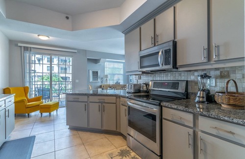 Ruskin Condo | Newly Listed 3 bedroom Little Harbor End Unit | Stunning canal views from the living room & master!