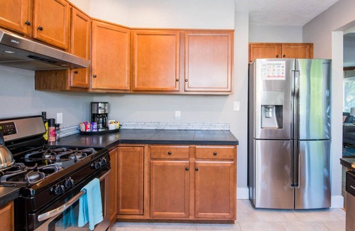 Boise House | Newly listed, exceptionally centrally located, spacious & stylish 5-bedroom gem.