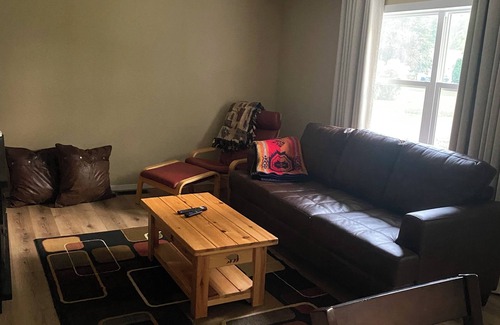International Falls House | Newly remodeled 2-bedroom house in charming International Falls with AC, WiFi