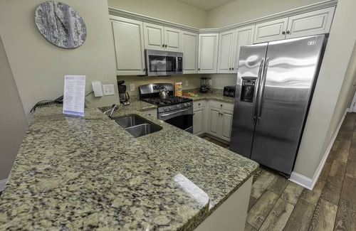 Ash Condo | Newly Remodeled 2BR-North Beach Resort,Great Pools