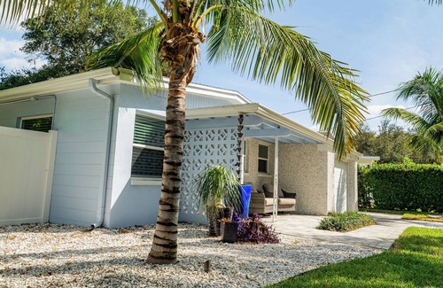 Bay Towne House | Newly Remodeled 3BR Home, 1 Block from Water in Beautiful Safety Harbor!