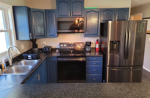 Rothschild House | Newly Remodeled In The heart Of The Suburbs