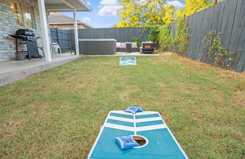 Fredericksburg House | Newly remodeled home w/a backyard oasis, beautiful hot tub blocks from downtown
