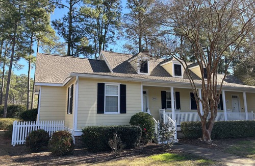 Murrells Inlet Cottage | Newly remodeled cottage in beautiful, gated, private country club community.