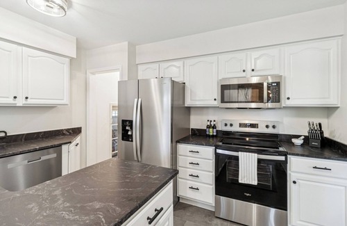 Windsor Heights House | Newly Remodeled Home - In the Heart of Des Moines!