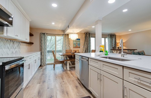 South Beach Villa | Newly Renovated! Water View 3 Bed/2 BA Villa @ South Beach & Salty Dog, Sleeps 8