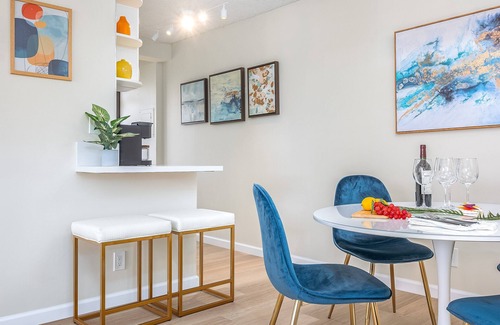 Waikiki Condo | Newly Renovated 1BR w/Mountain View, Free Parking