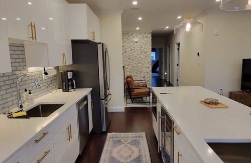South Boston Condo | Newly renovated 2 br/2ba with office retreat within the heart of South Boston