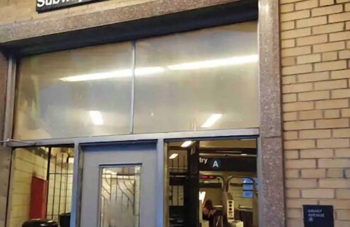 East New York House | *Newly renovated 2BR/5 min train walk, Free WiFi*