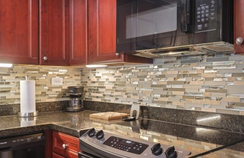 Historic Kailua Village Condo | Newly Renovated 2BR 2BA Condo in the Heart of Kona | Kona Plaza