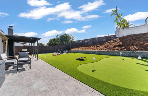 Serra Mesa House | Newly Renovated 4BR w/Golf, Game Room, Fire Pit