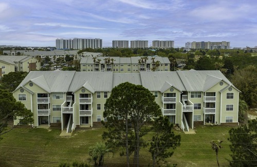 Indian Bayou House | Newly Renovated Beach Condo in Destin-10 minutes to Crab Island