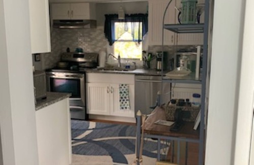 Warwick House | Newly renovated, beautiful views. Beach house, walking distance to beach. nnnnn