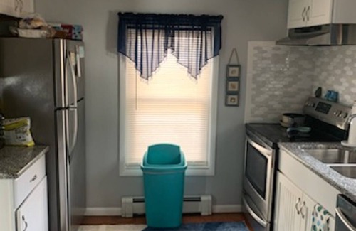 Warwick House | Newly renovated, beautiful views. Beach house, walking distance to beach. nnnnn