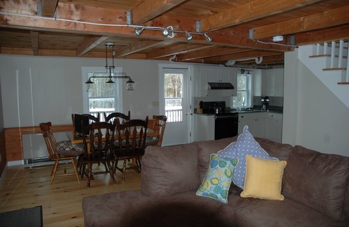 Kennebunkport House | Newly renovated cottage only a stroll to the beach