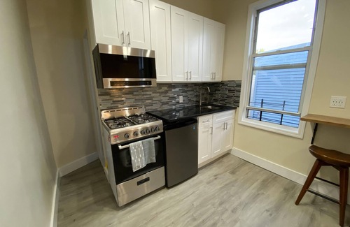East Bronx Apartment | ★ NEWLY RENOVATED, CLEAN COMFORTABLE & SANITIZED ★